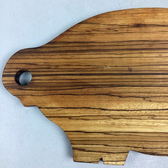 Vintage Wooden Pig Cutting Board - 16.25” - Picture 9 of 9